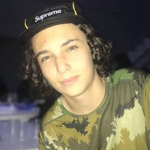 Meet your Posher, José